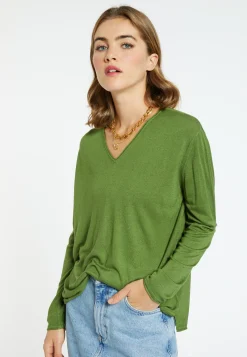 Montagut Bamboo cashmere V-neck T-shirt - Aeline