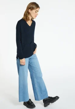 Montagut Bamboo cashmere V-neck T-shirt - Aeline