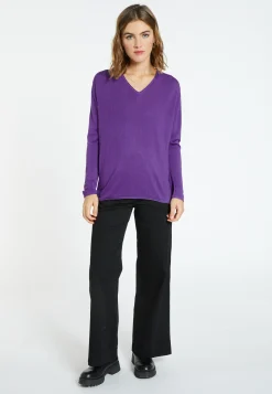 Montagut Bamboo cashmere V-neck T-shirt - Aeline