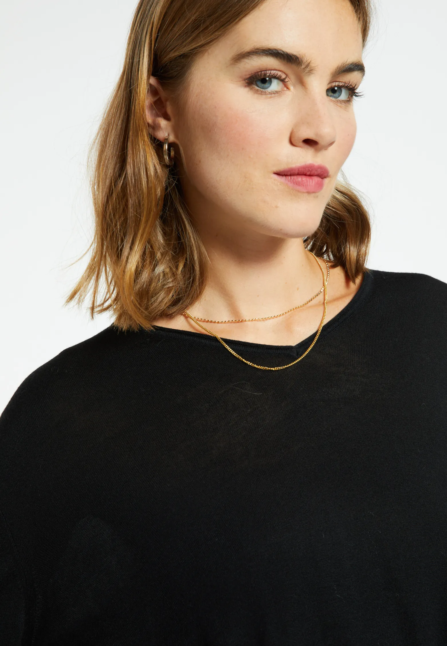 Montagut Bamboo cashmere V-neck T-shirt - Aeline