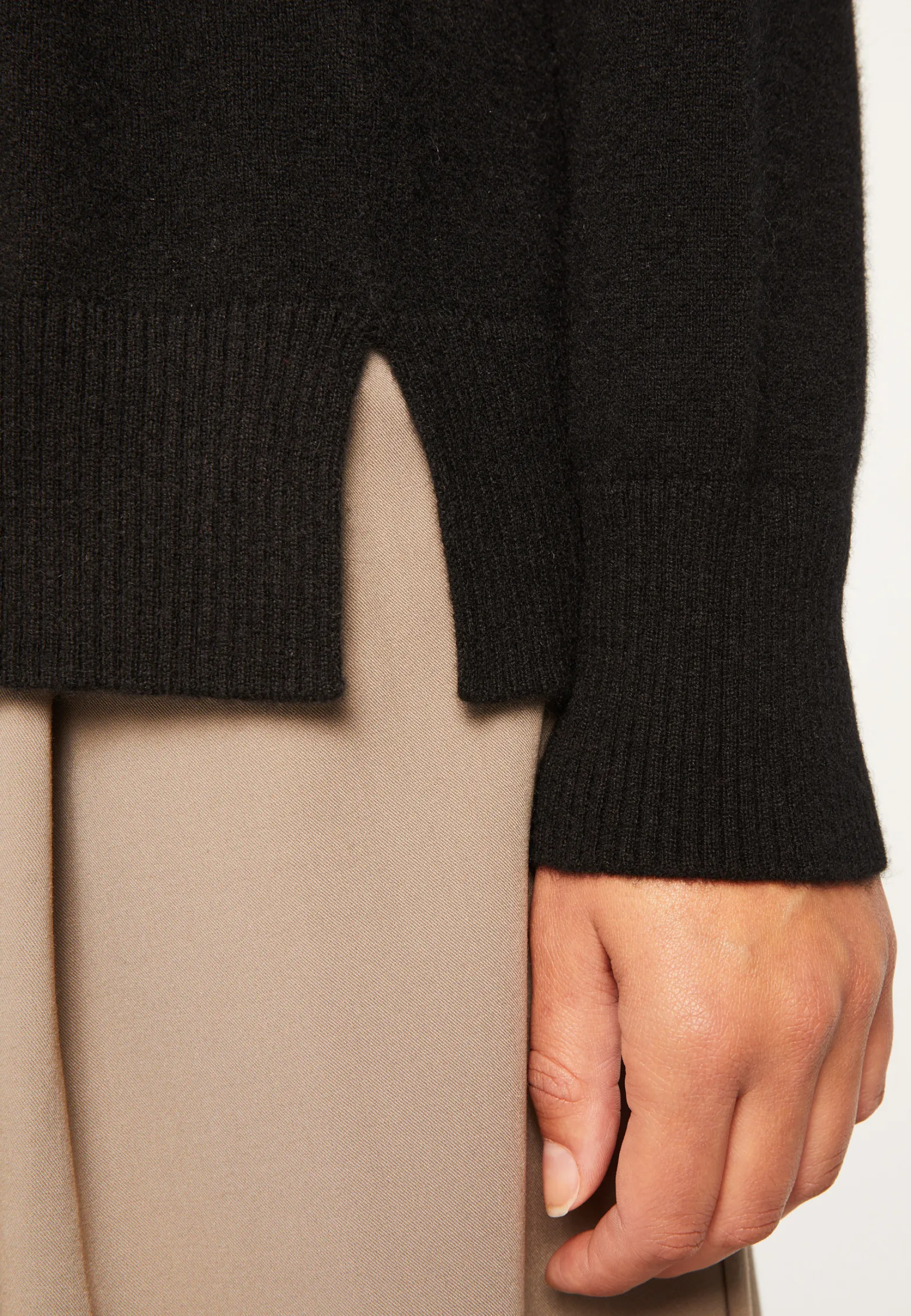 Montagut Cashmere buttoned vest - Ariel