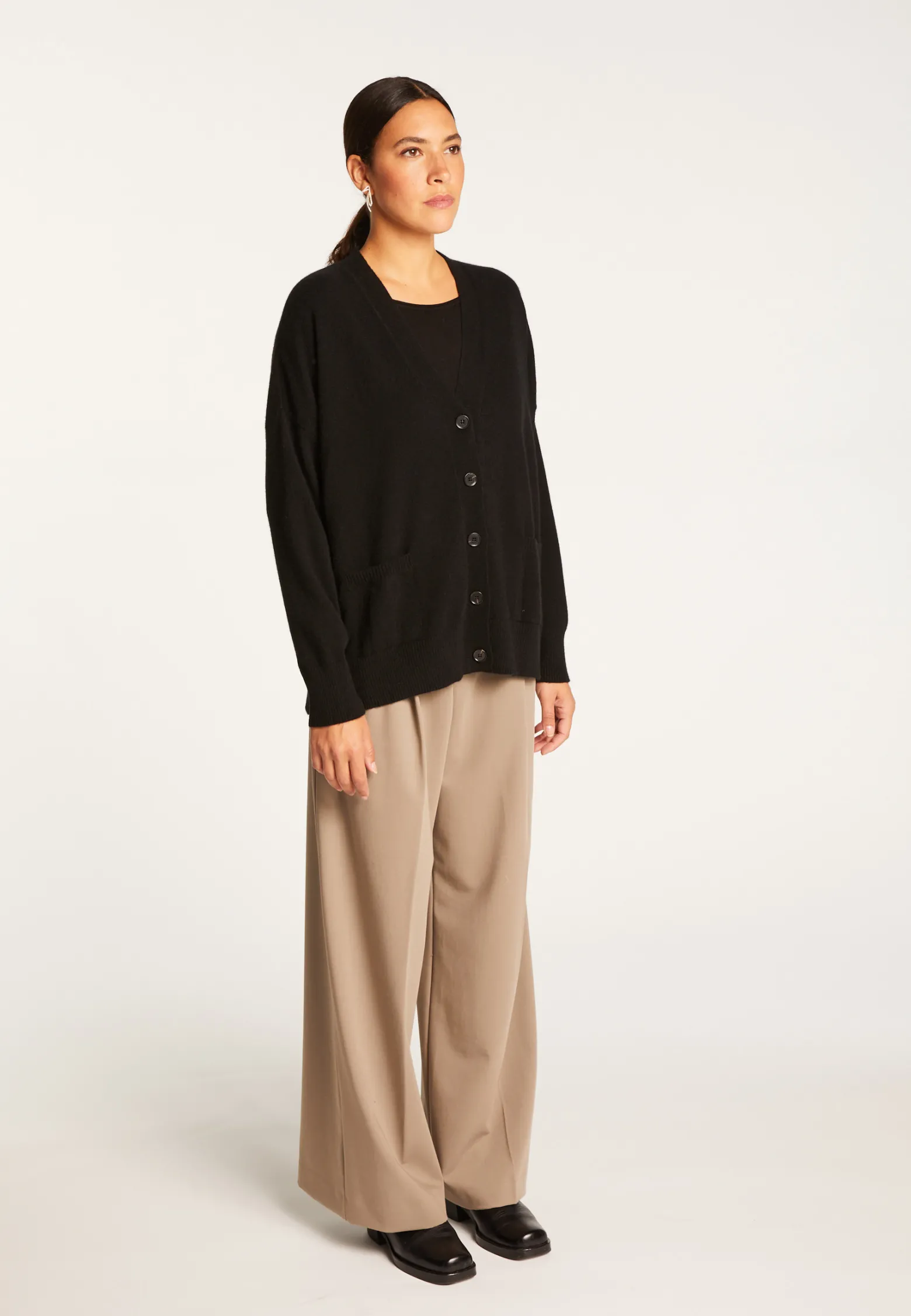 Montagut Cashmere buttoned vest - Ariel