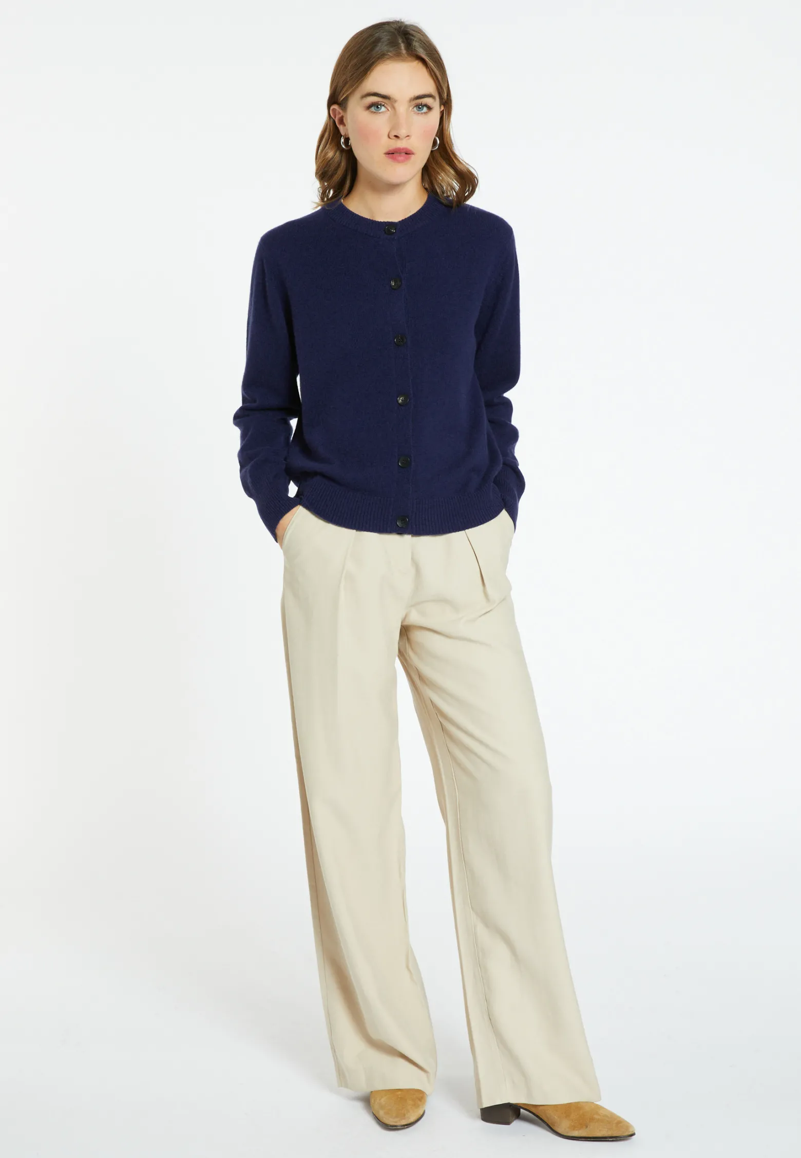 Montagut Cashmere round neck buttoned cardigan - Ari