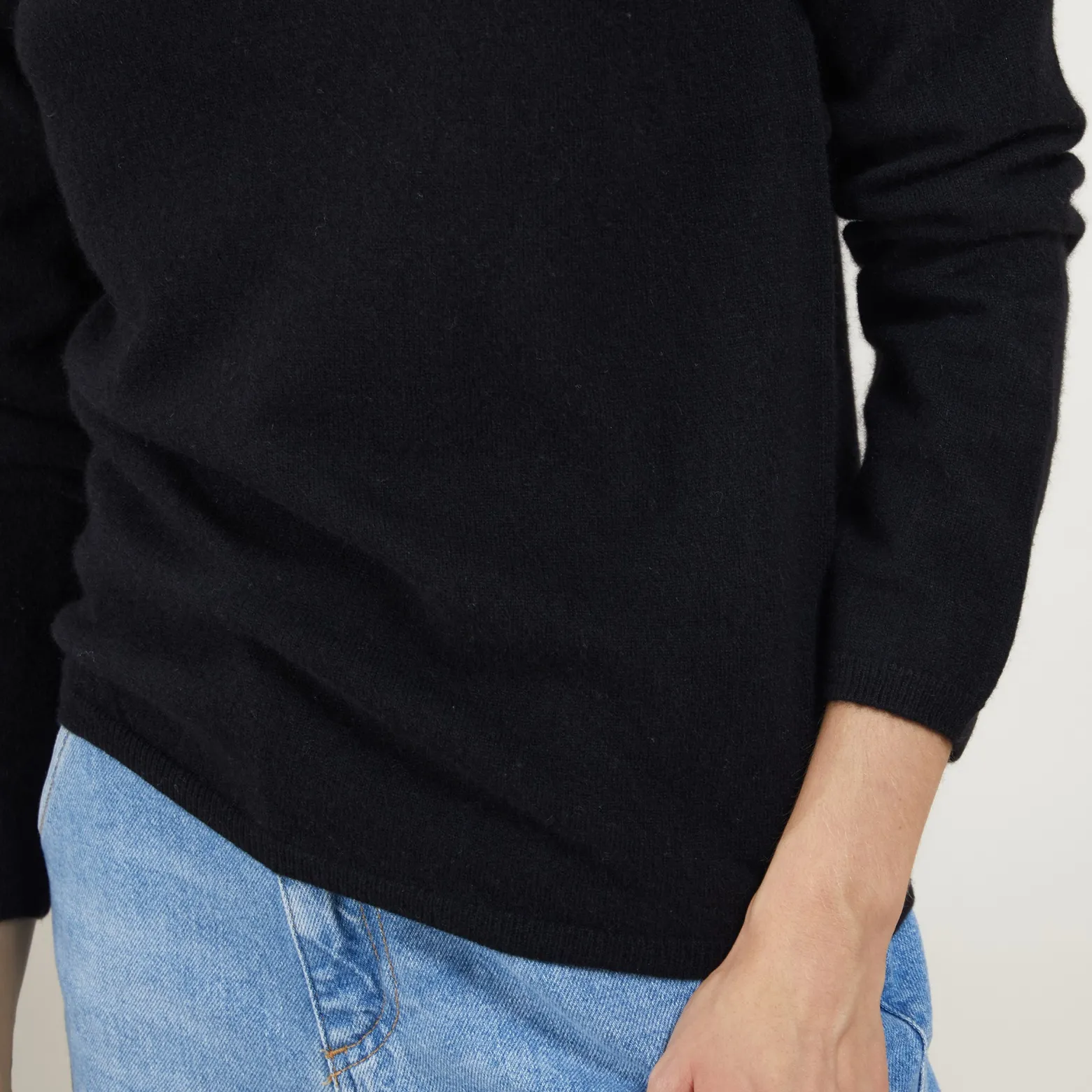 Montagut Cashmere round neck sweater - Abeline