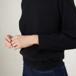 Montagut Cashmere round neck sweater with hammer armholes - Breee