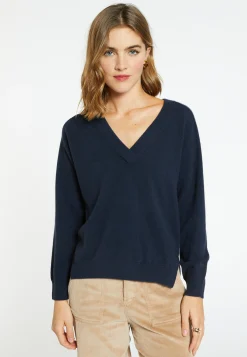 Montagut Cashmere V-neck sweater with slits - Barnabe