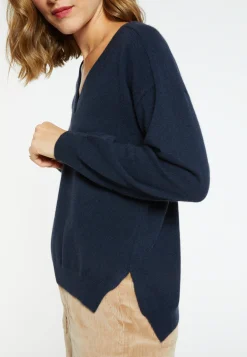 Montagut Cashmere V-neck sweater with slits - Barnabe