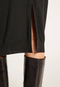 Montagut Dress made of wool and silk with back slit - Epopée