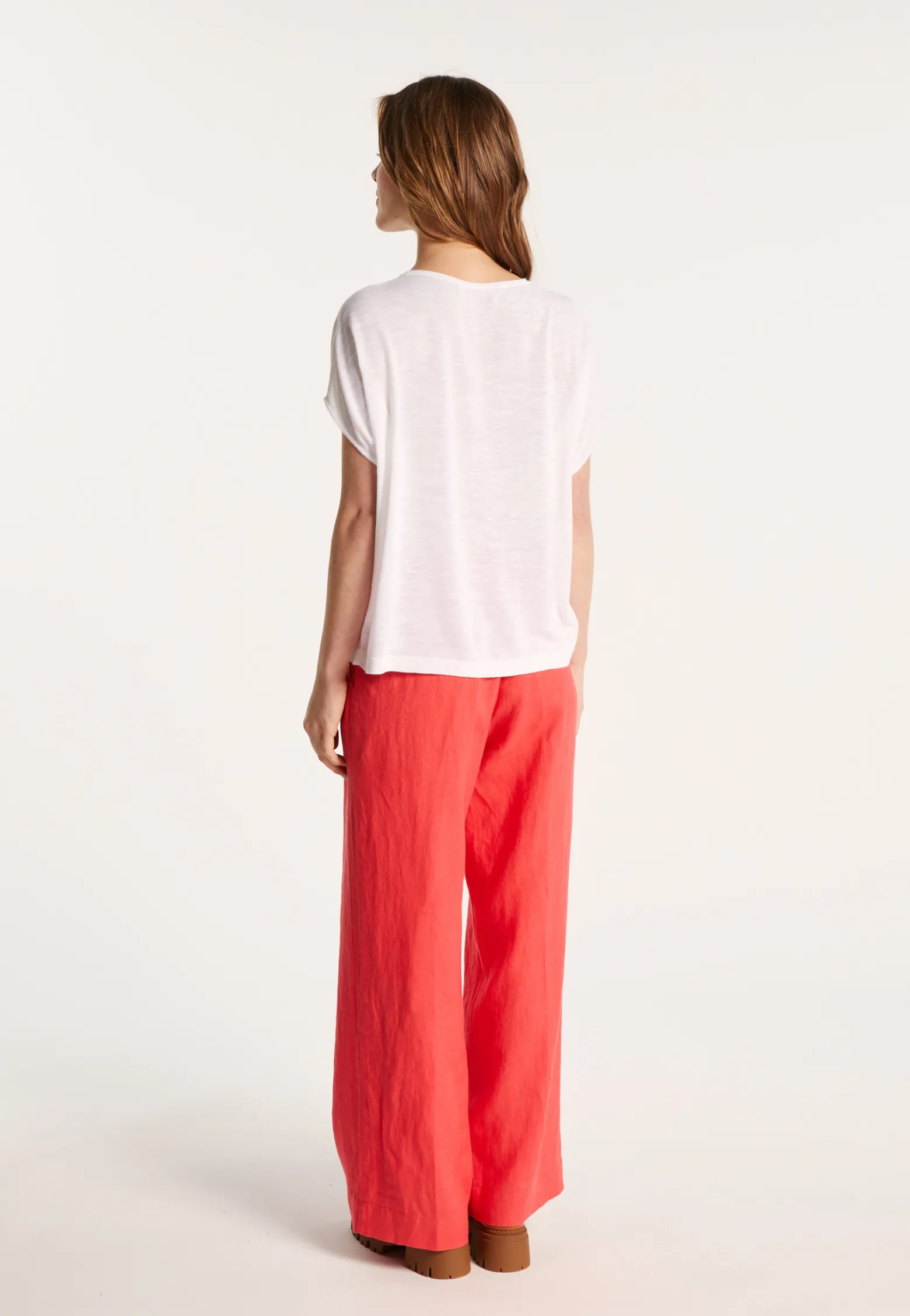 Montagut Flamed linen V-neck loose T-shirt - Marra