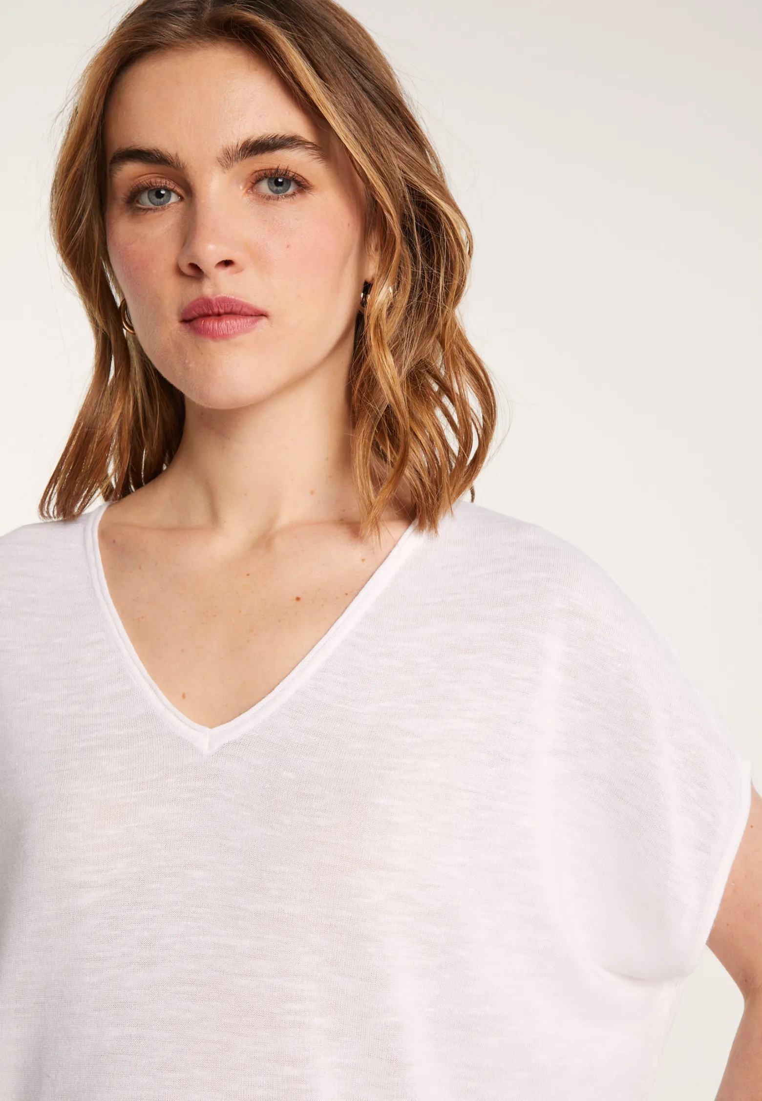 Montagut Flamed linen V-neck loose T-shirt - Marra