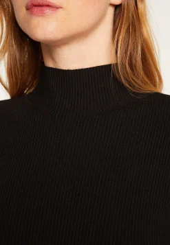 Montagut High neck sweater in wool blend - Reagan