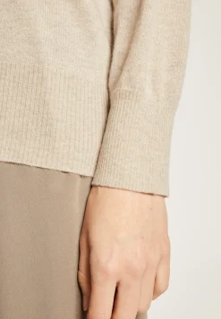 Montagut Light cashmere round neck sweater - Soraya