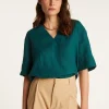 Montagut Linen V-neck T-shirt - Emma