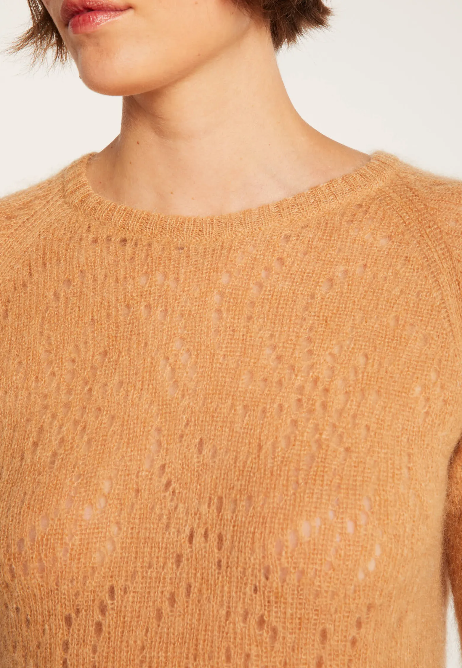 Montagut Long hemstitched jumper made of mohair - Emelin