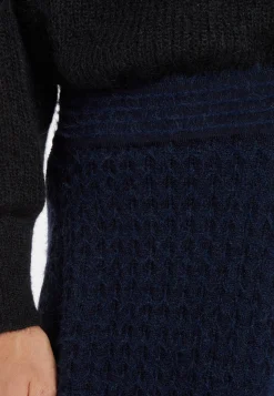 Montagut Long skirt in merino wool - Cecile
