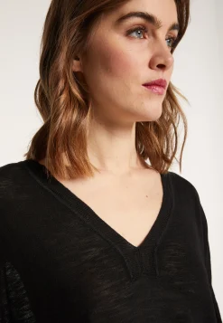 Montagut Long-sleeved V-neck t-shirt in slub linen - Beja