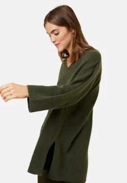 Montagut Loose sweater with slits in a cashmere blend - Darius