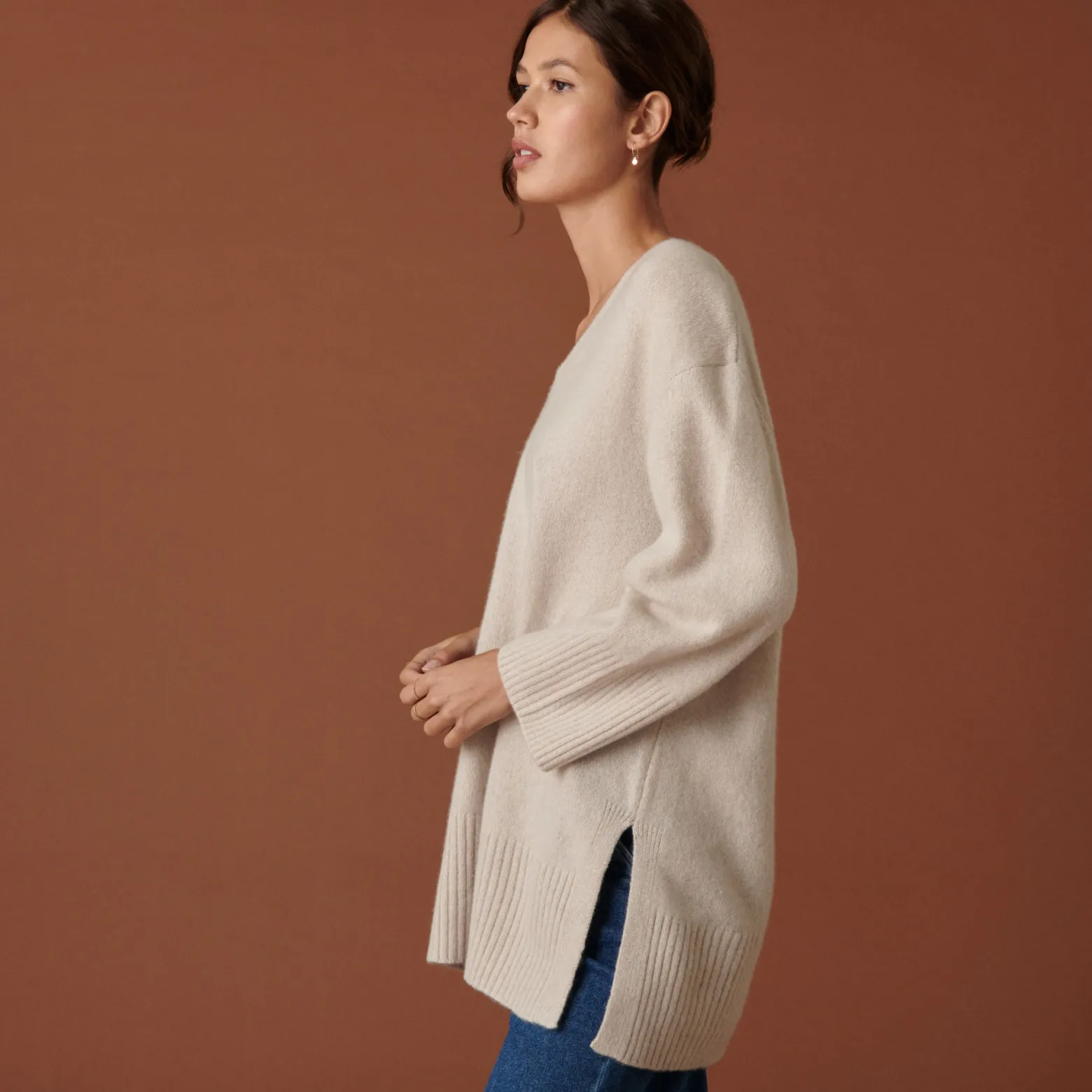 Montagut Loose sweater with slits in a cashmere blend - Darius