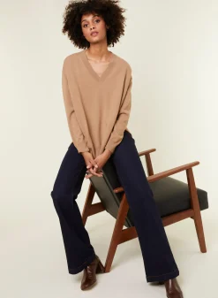 Montagut Loose sweater with V-neck slits in cashmere - Alienor