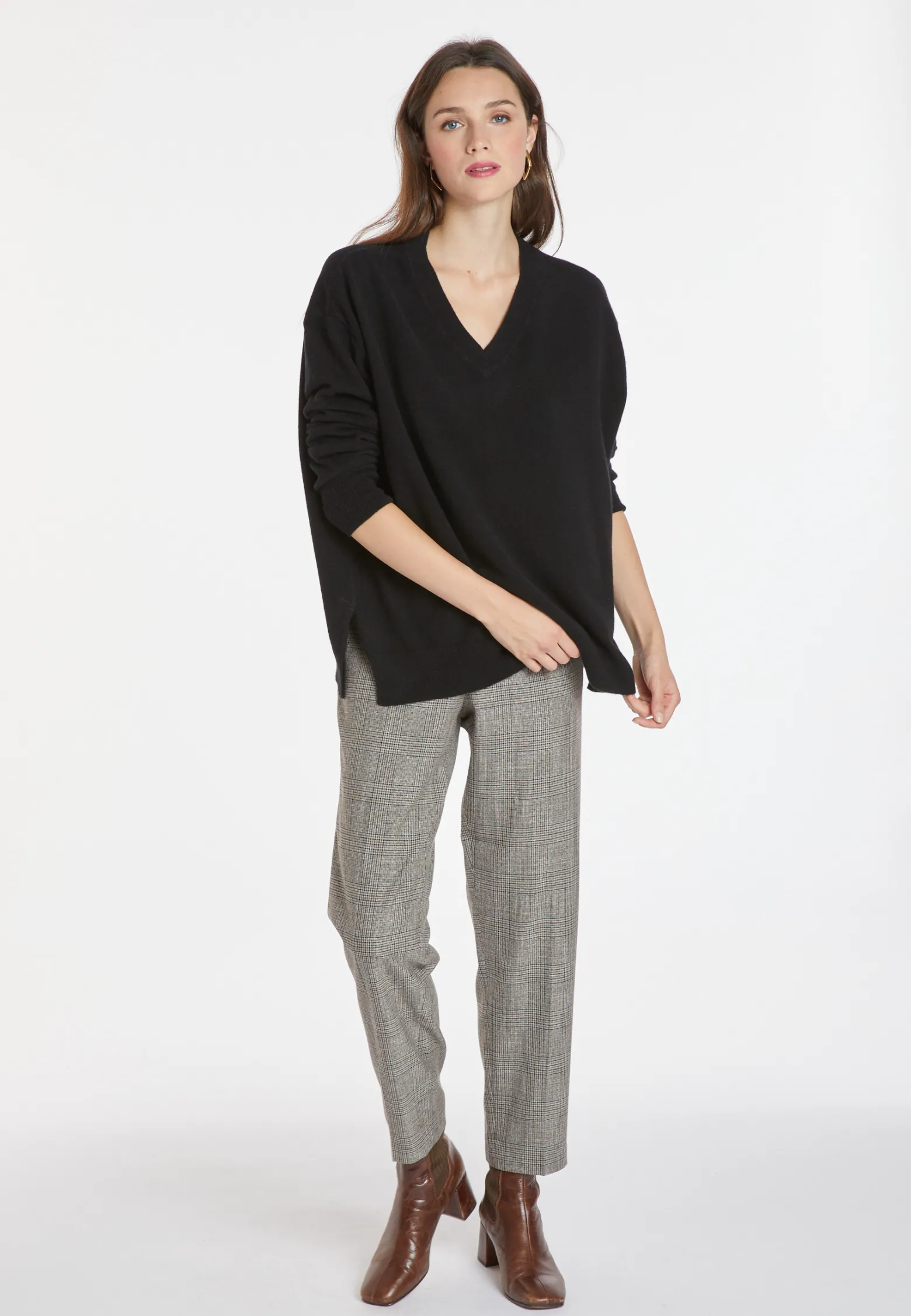 Montagut Loose sweater with V-neck slits in cashmere - Alienor