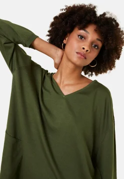 Montagut Loose V-neck sweater with pockets in merino wool - Albertine