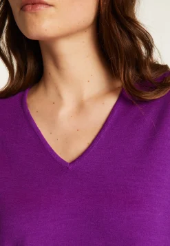 Montagut Loose V-neck sweater with pockets in merino wool - Albertine