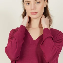 Montagut Loose-fit slub linen V-neck T-shirt - Beja
