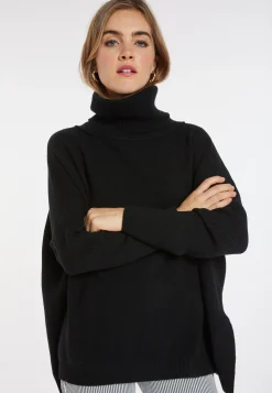 Montagut Loose-fitting turtleneck sweater in wool and cashmere - Clara