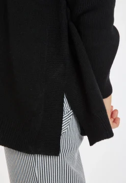 Montagut Loose-fitting turtleneck sweater in wool and cashmere - Clara