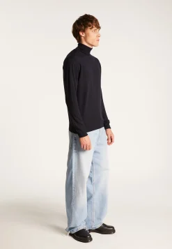Montagut Merino Wool Turtleneck Sweater - Enzo