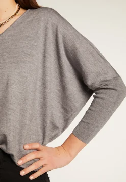 Montagut Merino wool V-neck sweater - Boxe