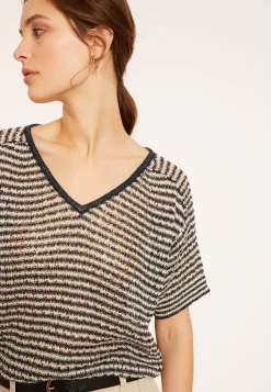 Montagut Openwork linen V-neck T-shirt - Marguerite