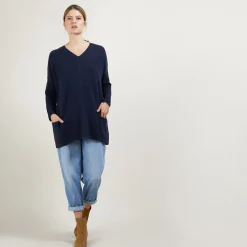 Montagut Oversize V-neck sweater buttoned back - Binta