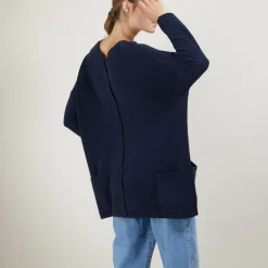 Montagut Oversize V-neck sweater buttoned back - Binta