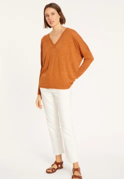 Montagut Oversized v-neck flamed linen t-shirt - Beja