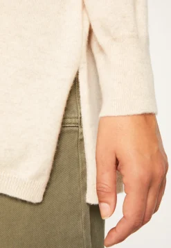 Montagut Oversized V-neck sweater in cashmere - Apolline
