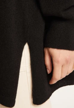 Montagut Oversized V-neck sweater in cashmere - Apolline