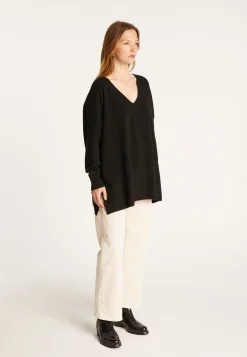 Montagut Oversized V-neck sweater in cashmere - Apolline