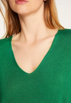 Montagut Oversized V-neck T-shirt in bamboo cashmere fiber - Rica