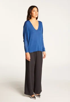 Montagut Oversized V-neck T-shirt in bamboo cashmere fiber - Rica