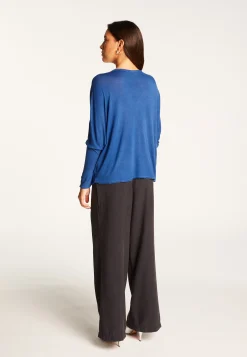 Montagut Oversized V-neck T-shirt in bamboo cashmere fiber - Rica