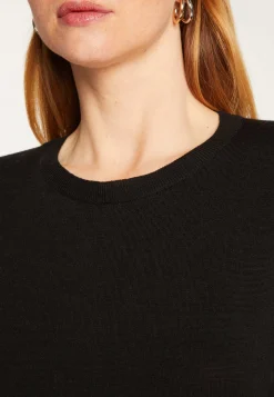 Montagut Round neck merino wool sweater - Asena