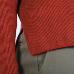 Montagut Round-neck jumper with buttons on the back - Becky