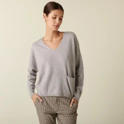 Montagut Short cashmere V-neck sweater with pockets - Balba