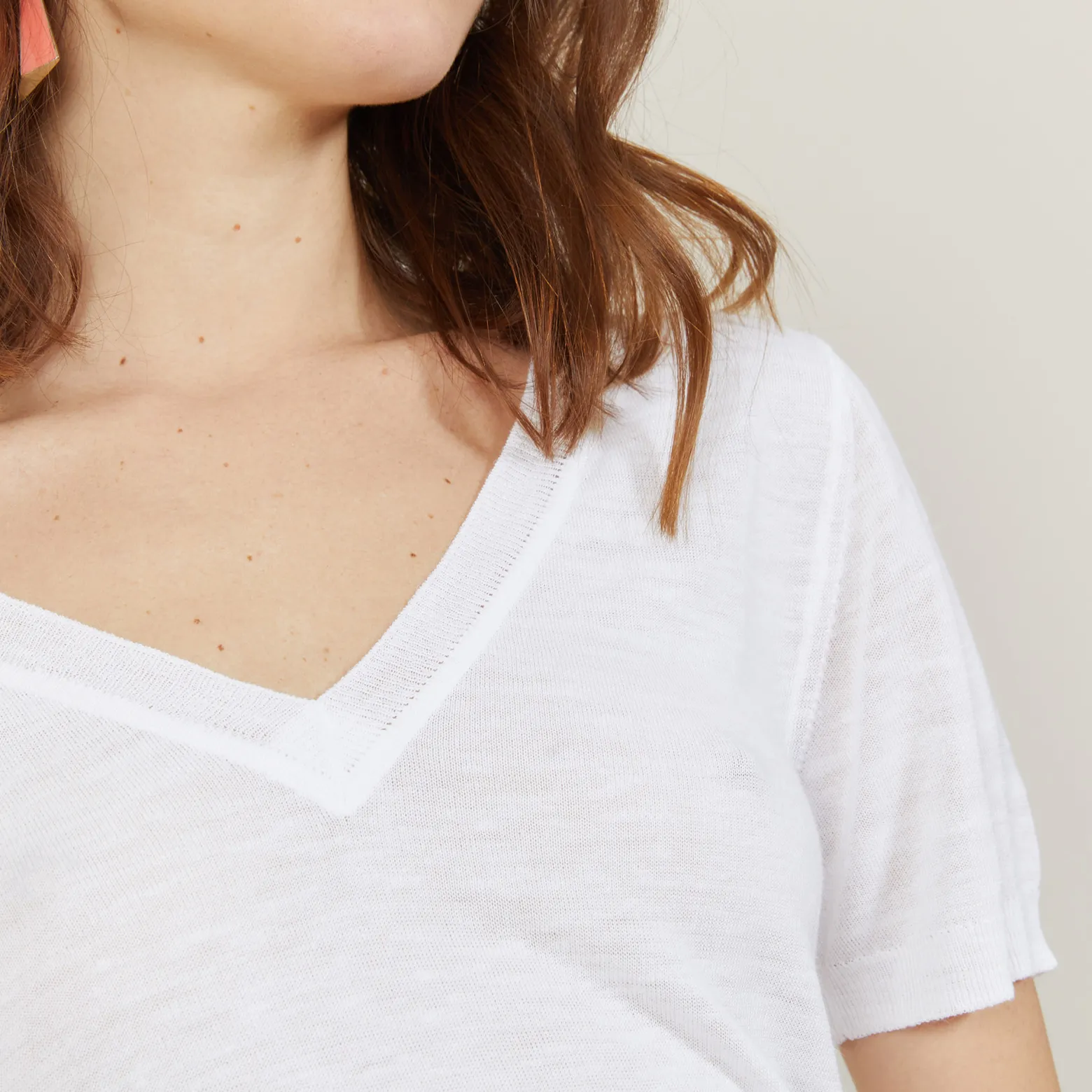 Montagut Slub linen V-neck T-shirt - Bountie