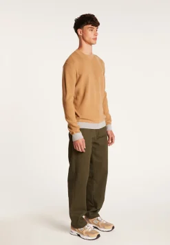 Montagut Two-tone round-neck merino wool sweater - Adrien