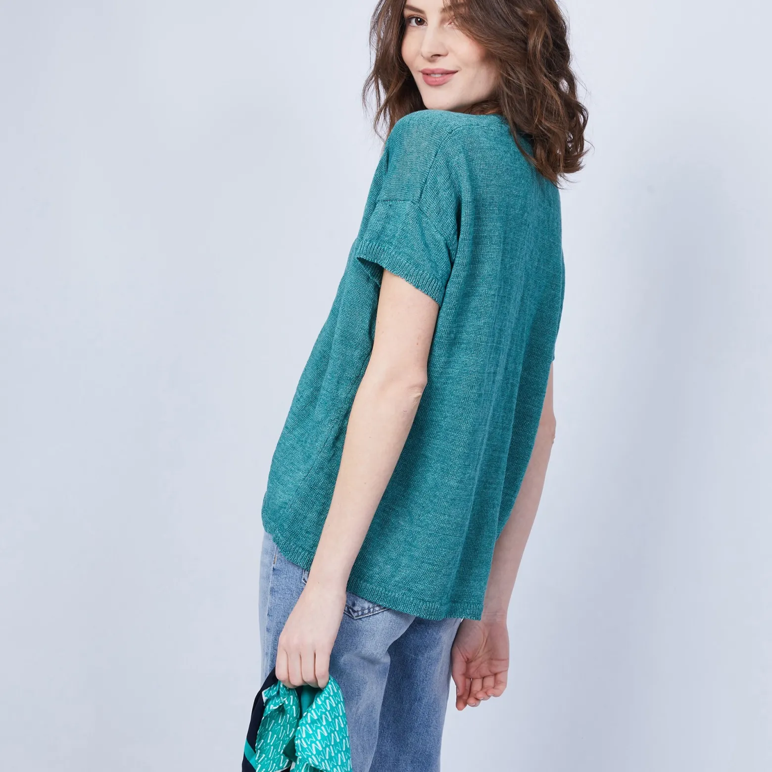 Montagut V-neck button-up linen T-shirt - MAATI