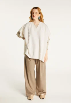 Montagut V-neck cape with cashmere dots - Gigi