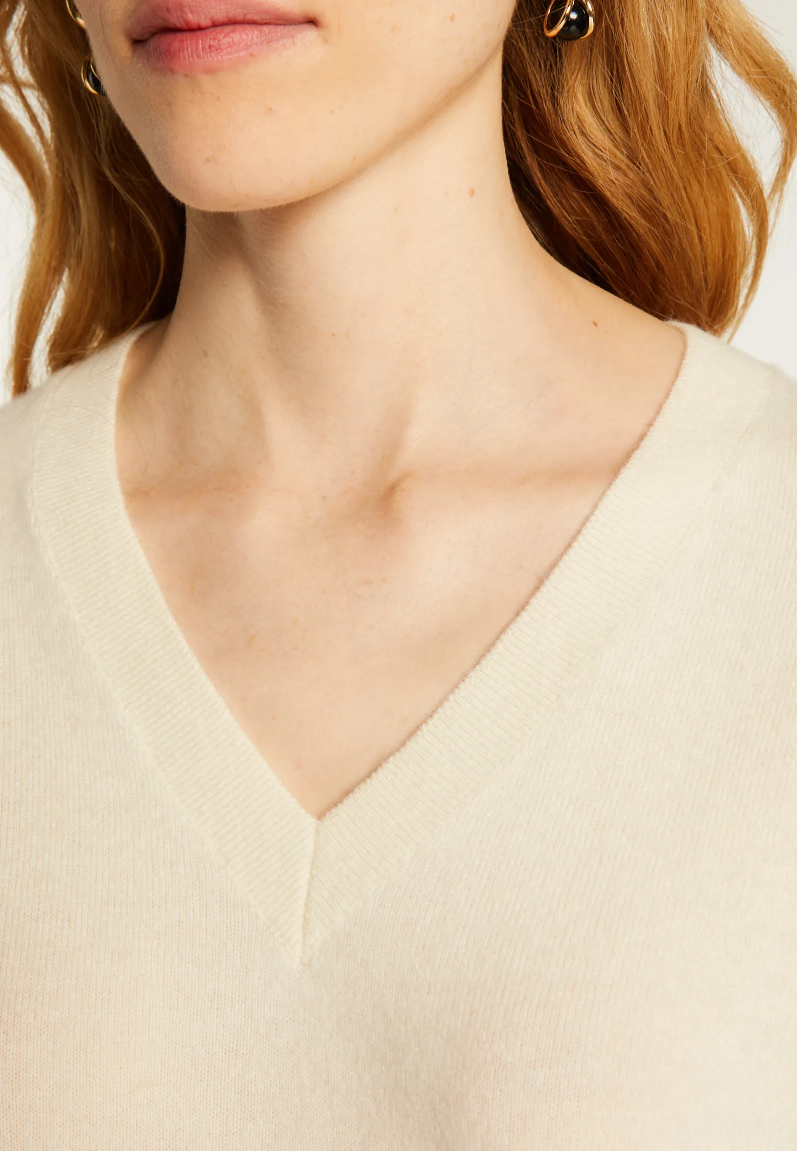 Montagut V-neck cashmere sweater - Abel