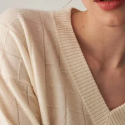 Montagut V-neck cashmere sweater in checkered knit - Canelle